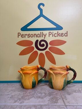 Corner Ruby Garden Collection Mugs